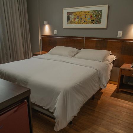 Piemonte Hotel โนวาลีมา ภายนอก รูปภาพ