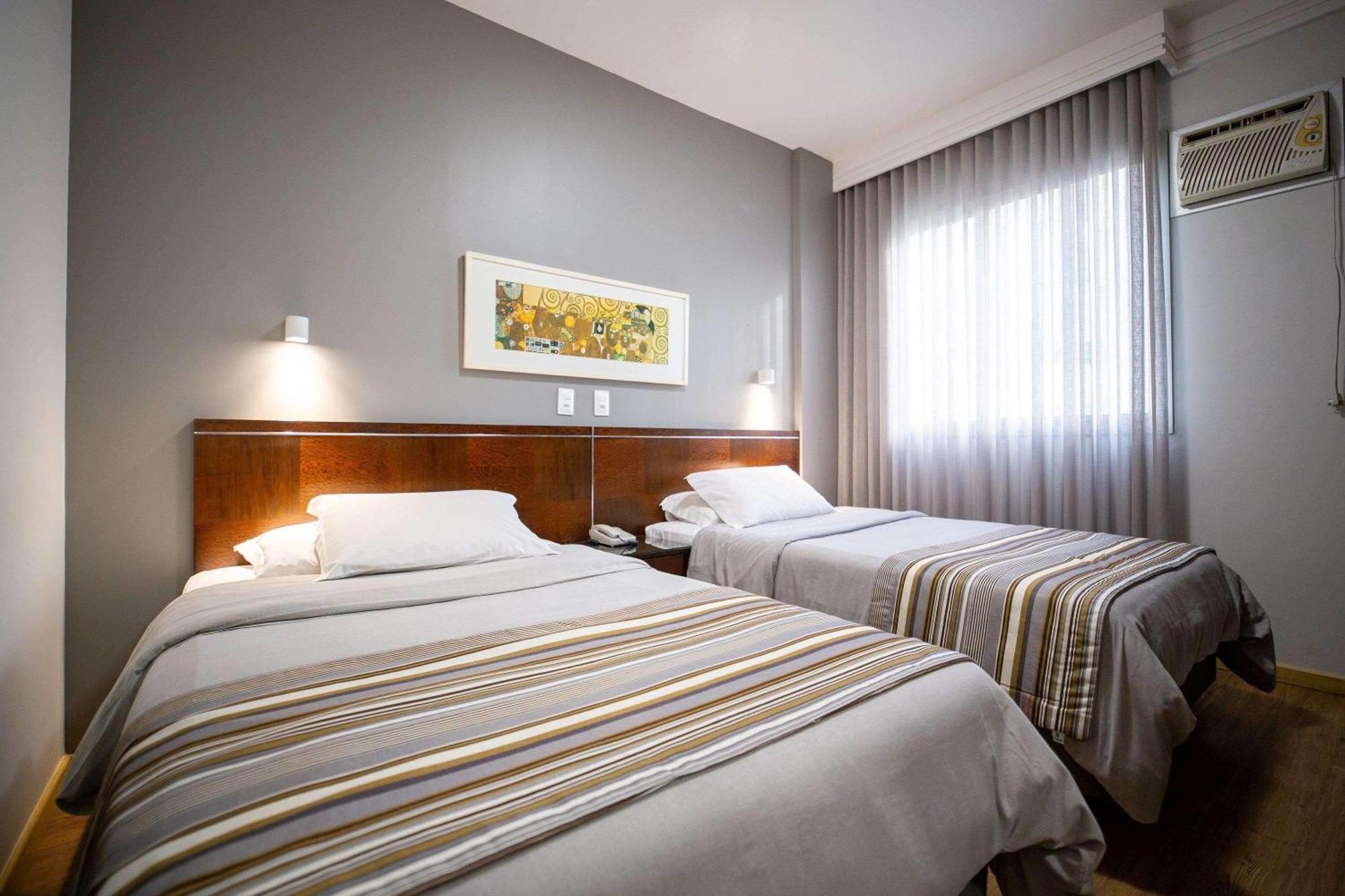 Piemonte Hotel โนวาลีมา ภายนอก รูปภาพ