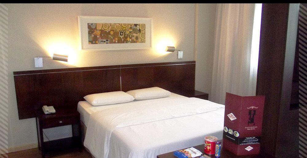 Piemonte Hotel โนวาลีมา ภายนอก รูปภาพ